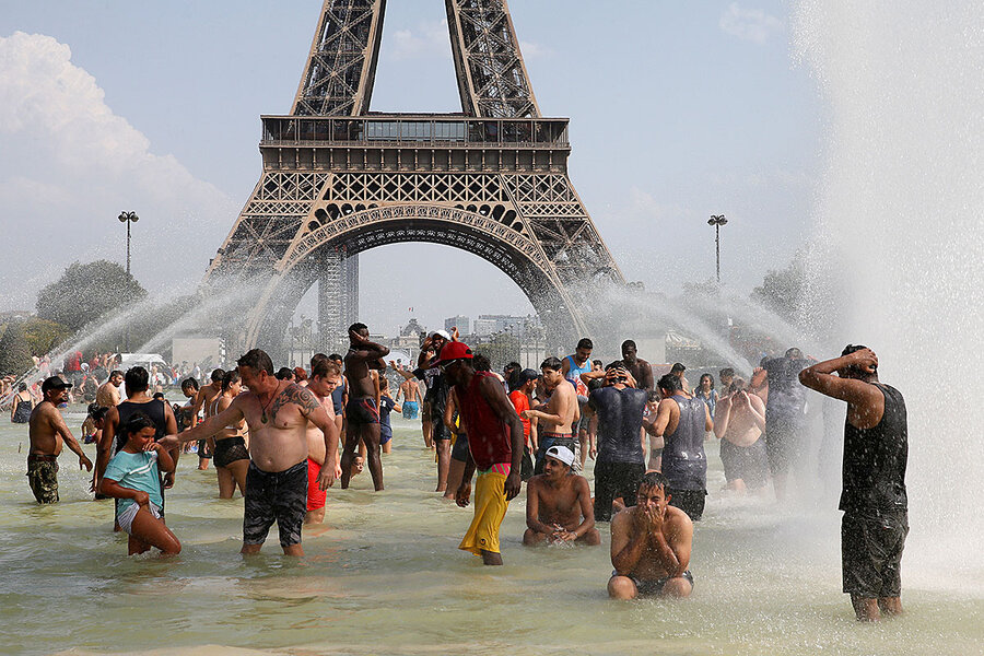 France s Heatwave Cuts Wine Harvest As Growers Brace For Smaller france-s-heatwave-cuts-wine-harvest-as-growers-brace-for-smaller